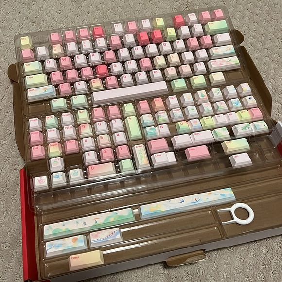 YUNZII Spring Garden Cherry Profile Keycap Set - Picture 7 of 7
